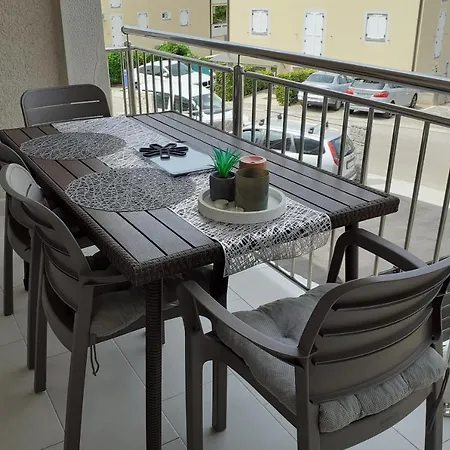 With A Parking Space Malinska, Krk - 19268 Daire *